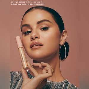 Rare Beauty Positive Light Under Eye Brightener in medium